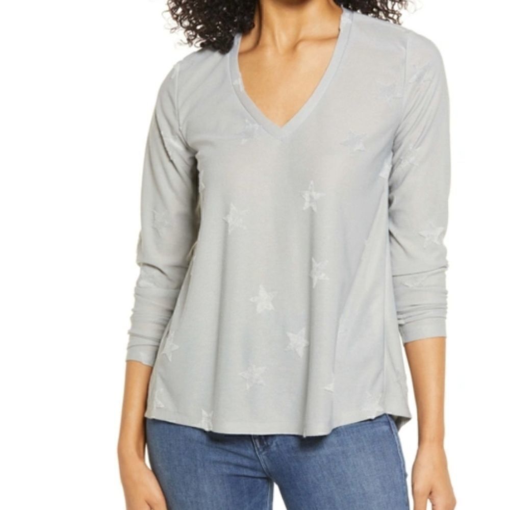 Bobeau long sleeve top in h. Grey star size small
